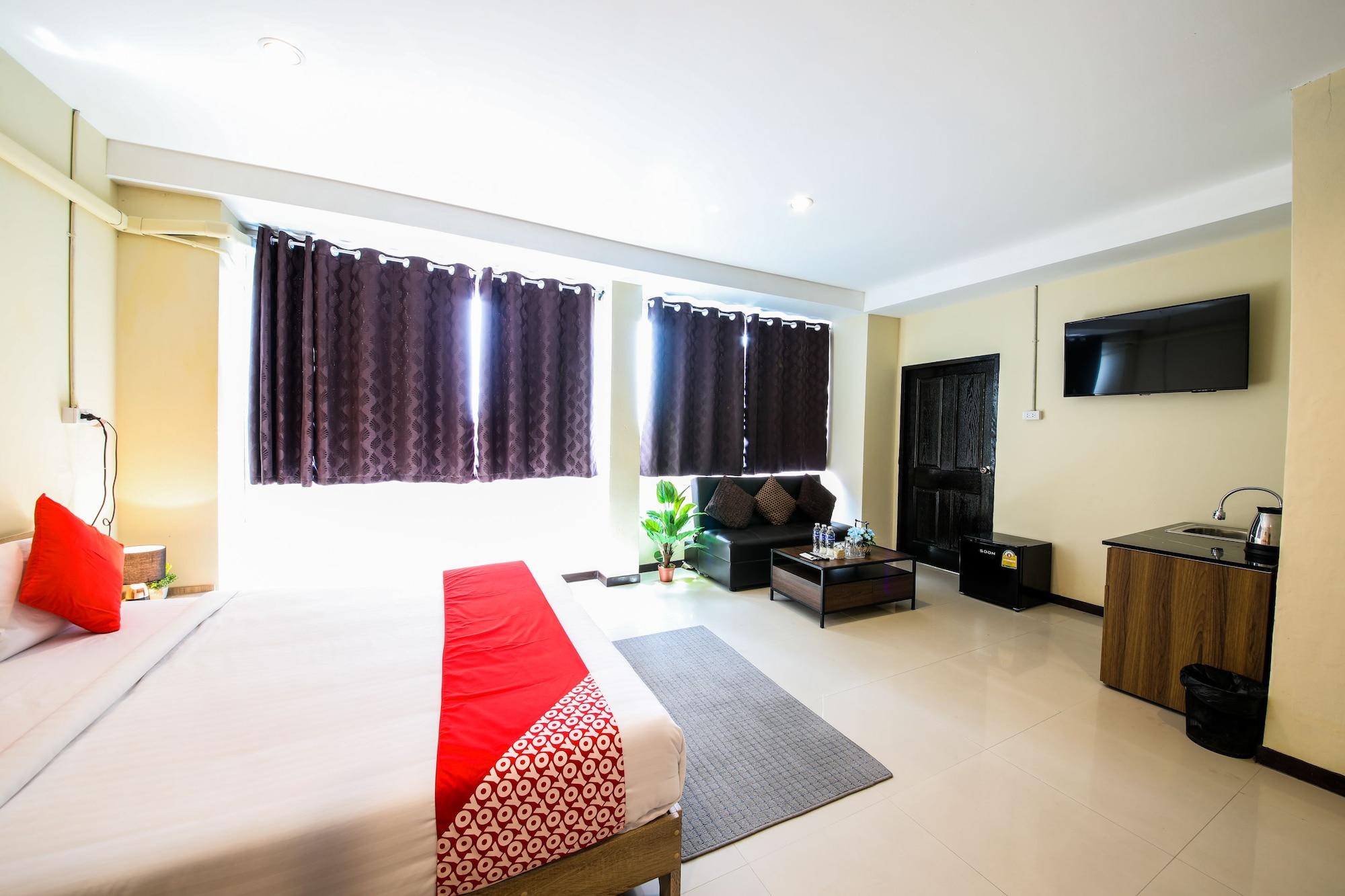 Oyo 118 Beach Walk Stay Patong Ngoại thất bức ảnh